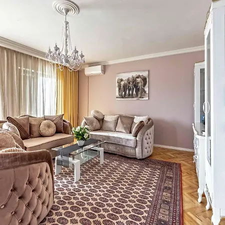 Apartment Chiara *