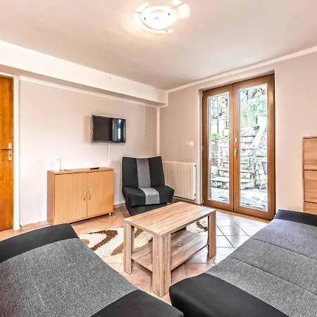 Apartamento Chiara *